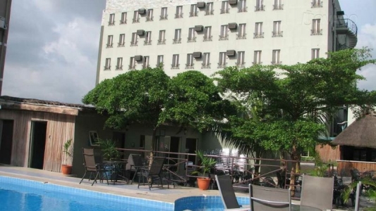 5 best spots for a pool party in Lagos