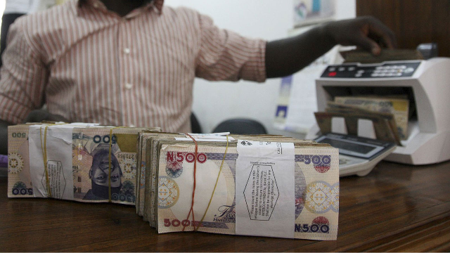 Naira Gains, Exchanges For 490/$ From 500/$