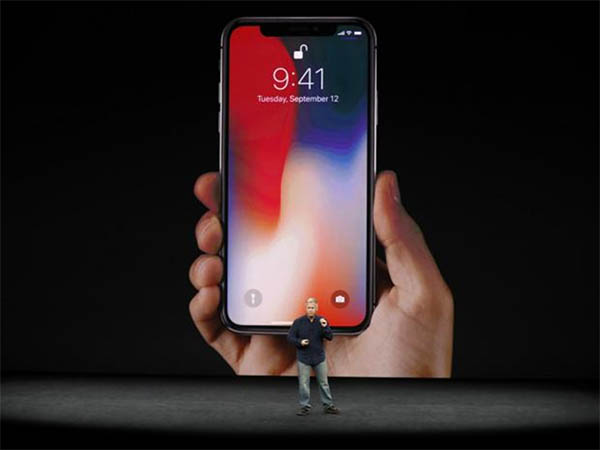 Apple iPhone X Malfunctions During Launch - BizWatchNigeria.Ng