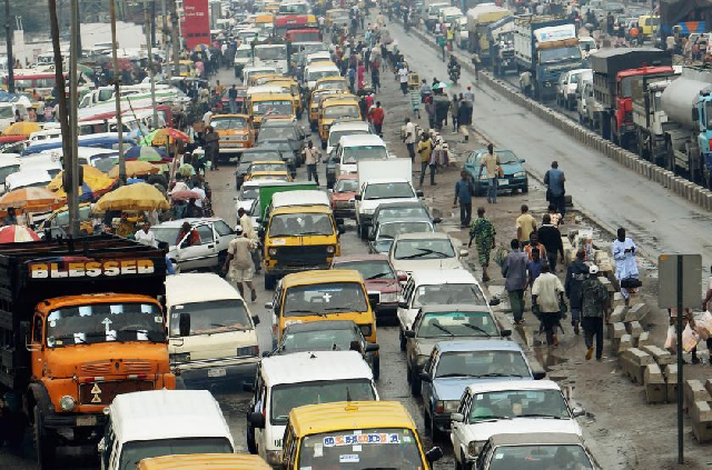 Gridlock: Lagos Govt Fixed Operation Time For Filing Stations