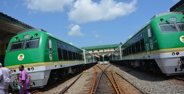 FG Threatens To Suspend Train Services Over Breach Of COVID-19 Protocol