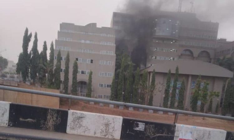 BREAKING: Panic As Fire Razes Federal Ministry Of Finance Building