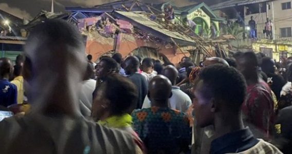 BREAKING: Pandemonium As 3-storey Building Collapses In Lagos