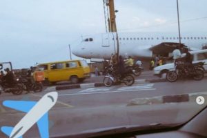 UPDATED: FAAN Explains Why Plane Caused Traffic In Ikeja, Lagos