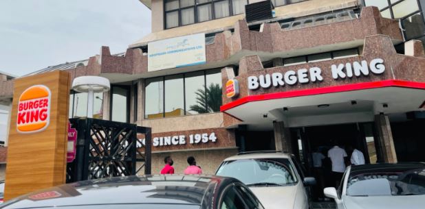 Burger King Staff Gets N100m Donations For Not Missing Work In 27 Yrs