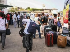 FG Purchases 40 Buses To Evacuate Nigerians Stranded In Sudan