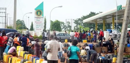 Kwara Gov Cautions Oil Marketers Over Hoarding Of Fuel