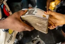 Naira weakens to N1,355/$ as external reserves dip to $48.48bn EXPLAINER: What You Should Know About Naira Floating And Devaluation
