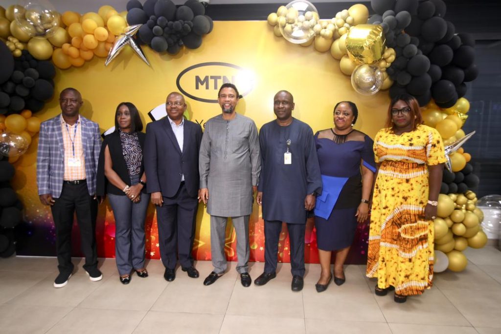 L-R: Emma Okonji, Fellow, MTN Media Innovation Programme Cohort 2; Odunayo Sanya, Executive Secretary, MTN Foundation; Isaac Ogugua Ezechukwu, Director, Professional Education, Pan-Atlantic University; Karl Toriola, Chief Executive Officer, MTN Nigeria; Mohammed Rufai, Chief Technical Officer, MTN Nigeria; Chineze Gbenga-Oluwatoye, Senior Manager, Corporate Communications, MTN Nigeria and Chinenye Anufuro, Fellow, MTN Media Innovation Programme Cohort 2 at the Fellows’ visit to the MTN Headquarters, Falomo, Lagos on August 24, 2023.