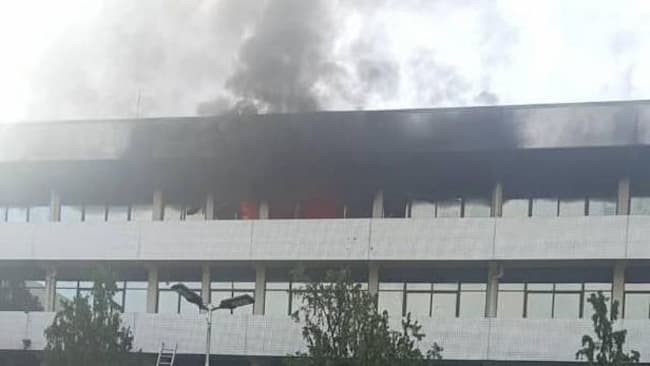 BREAKING: Fire Guts Section Of Supreme Court