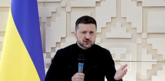 Zelenskyy says Ukraine seeks peace but will not surrender territory