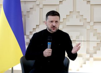 Zelenskyy says Ukraine seeks peace but will not surrender territory