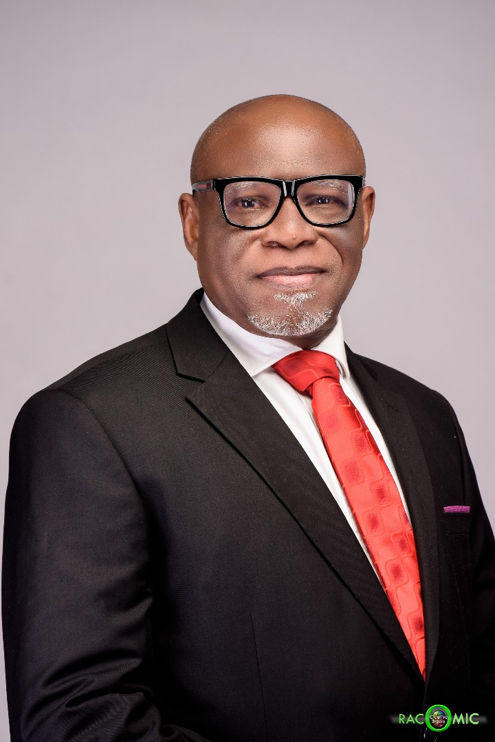 BizWatch Nigeria Publisher, John Ehiguese, Wins Publicity Entrepreneur Of The Year At CONMMEP 2025 Workshop