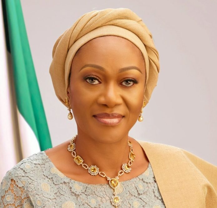 H.E-OLUREMI-TINUBU-1000x960 oluremi tinubu first lady of nigeria