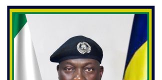 Police arrest suspected Vandal on Third Mainland Bridge, recover 20 road studs