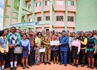 Peter Obi donates N25M to university of Niger, reaffirms commitment to education