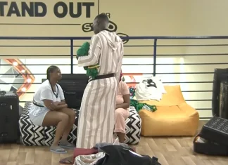 BBNaija day 7: Temi Nkem apologises after saturday night drama