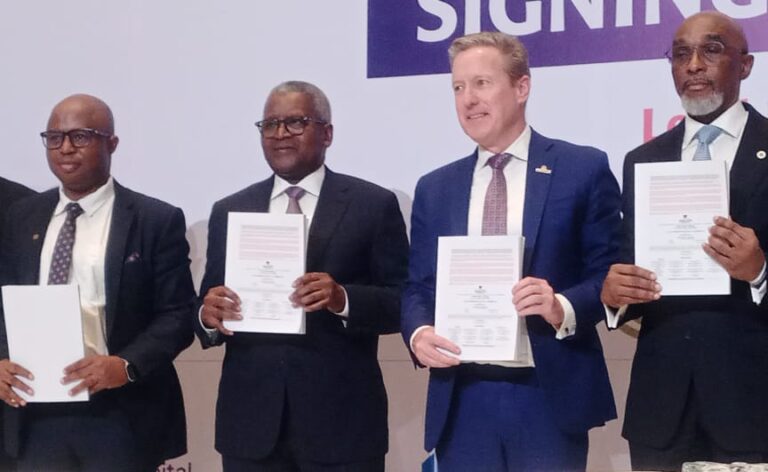 Dangote Refinery lance une introduction en Bourse de 2 150 milliards de nairas