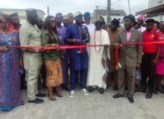 Eti Osa council inaugurates three roads with solar lights